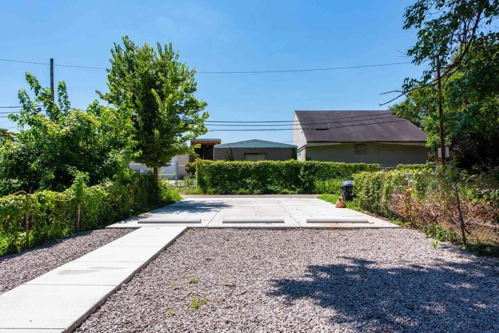 Newly Renovated 3 Bedroom Shelby Park Home **Free Parking** Louisville Ngoại thất bức ảnh